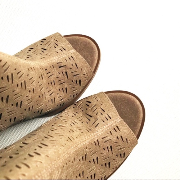 Beige Open Toe Perforated Chunky Heel Booties! - Picture 7 of 16